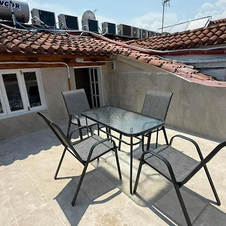 Swan Paradise Zajazd *