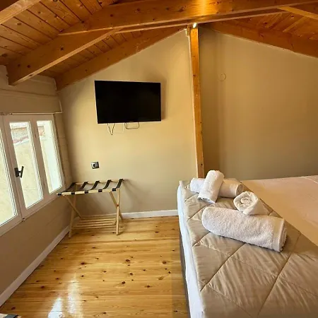 Swan Paradise Мини-отель Нафплион