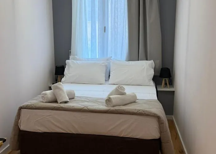 Swan Paradise Nafplio