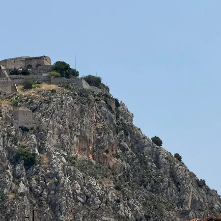 Swan Paradise Gasthof Nafplio