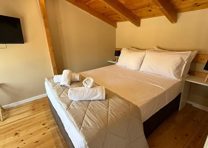 Swan Paradise Estalagem Náuplia