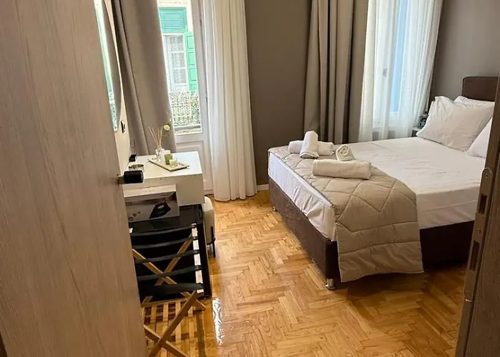 Swan Paradise Estalagem Náuplia