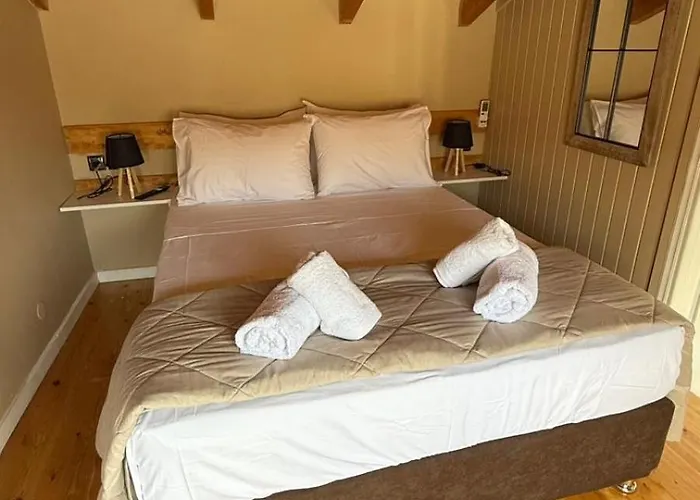 宾馆 Swan Paradise 纳夫普利翁